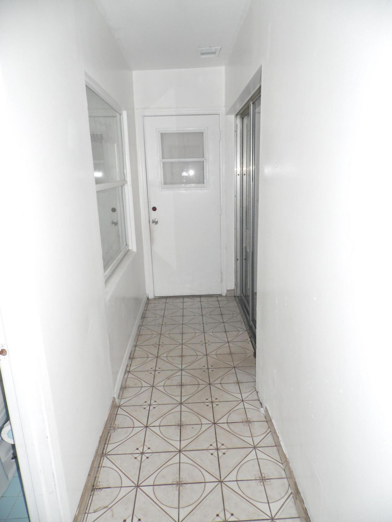 528 49th Street, West Palm Beach, FL 33407 Photo