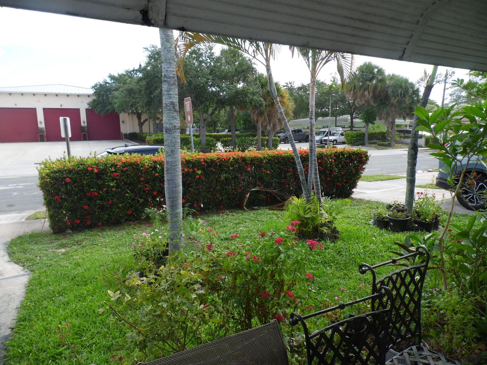 528 49th Street, West Palm Beach, FL 33407 Photo