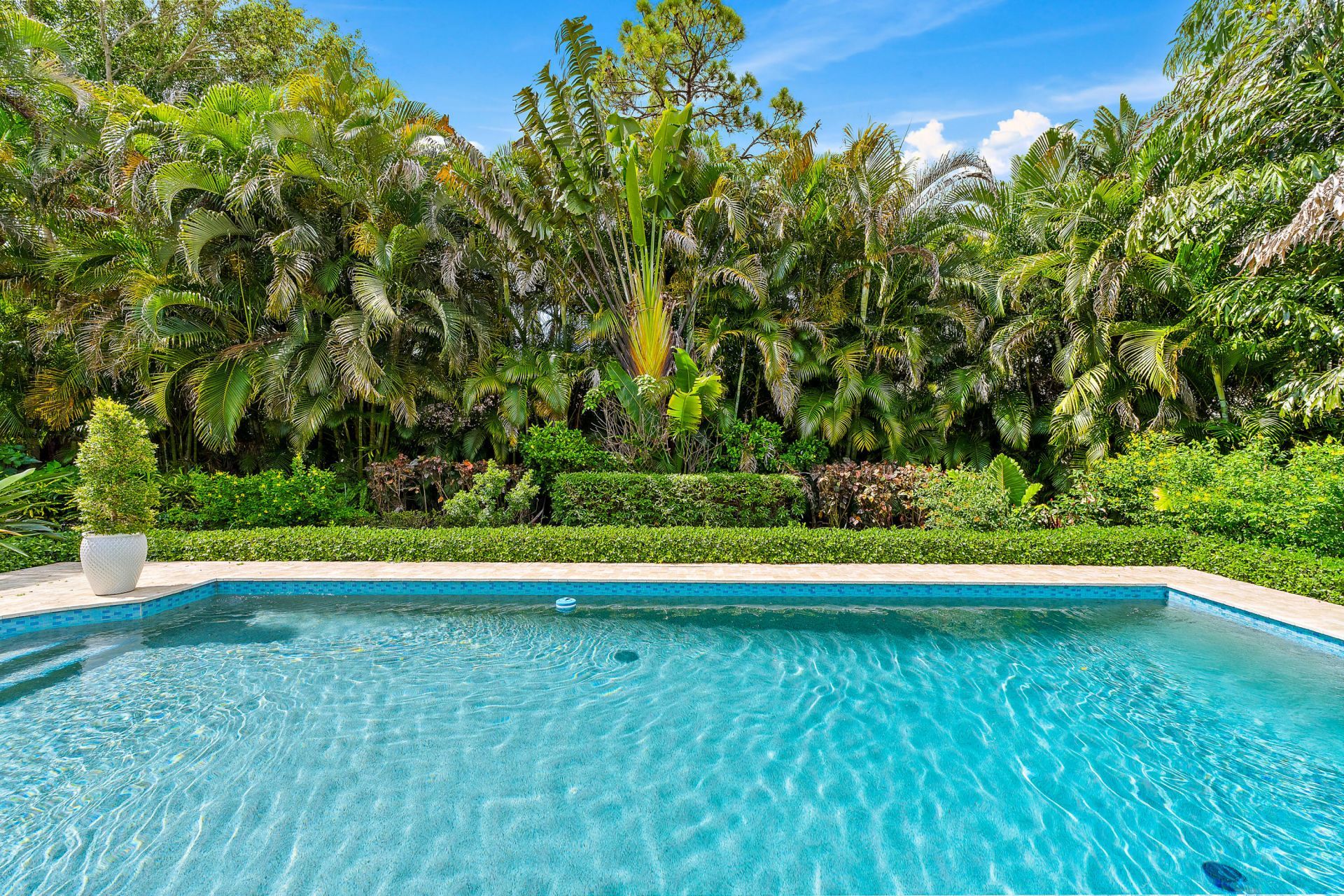 10 Bentwood Road, Palm Beach Gardens, FL 33418 Photo
