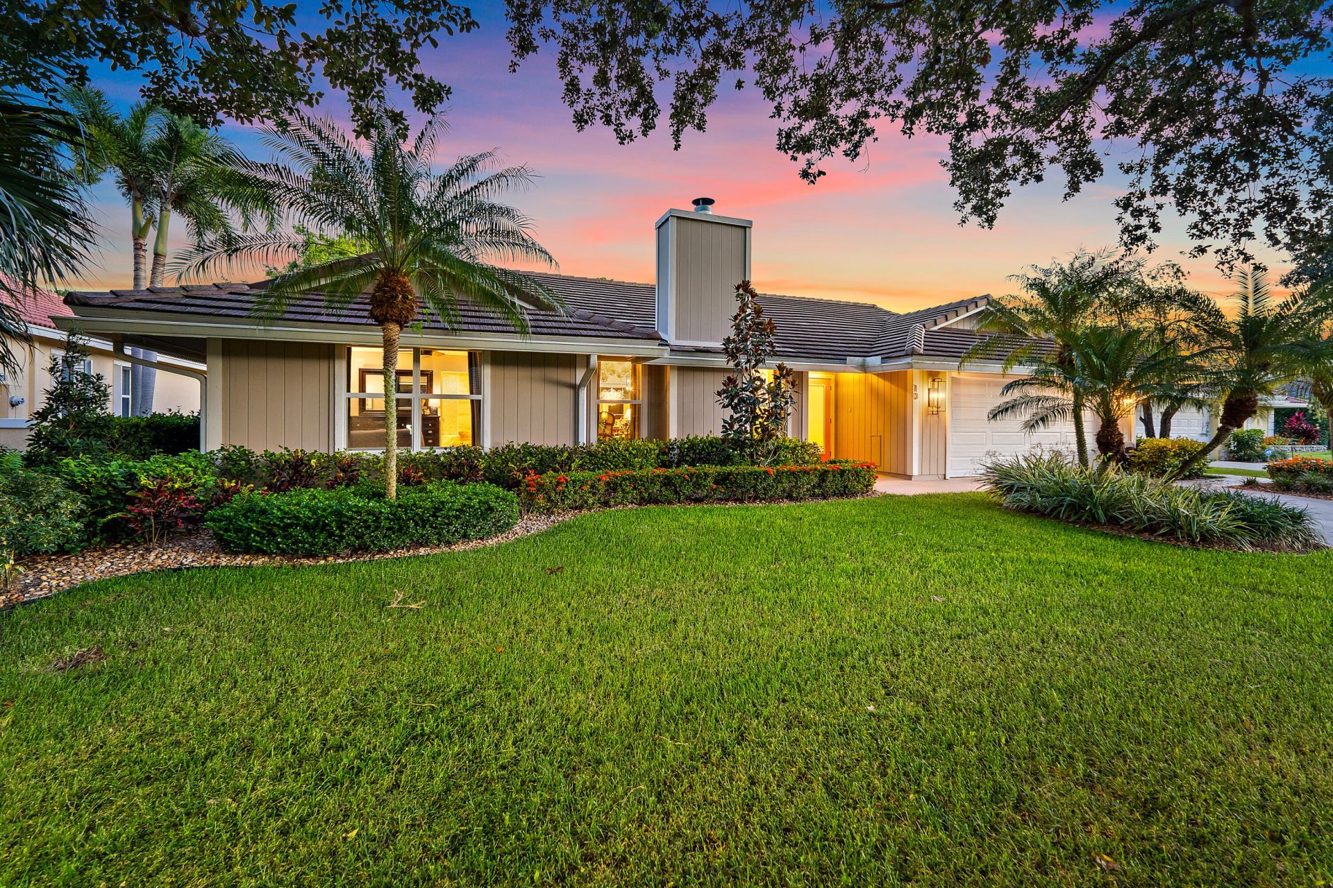 10 Bentwood Road, Palm Beach Gardens, FL 33418 Photo