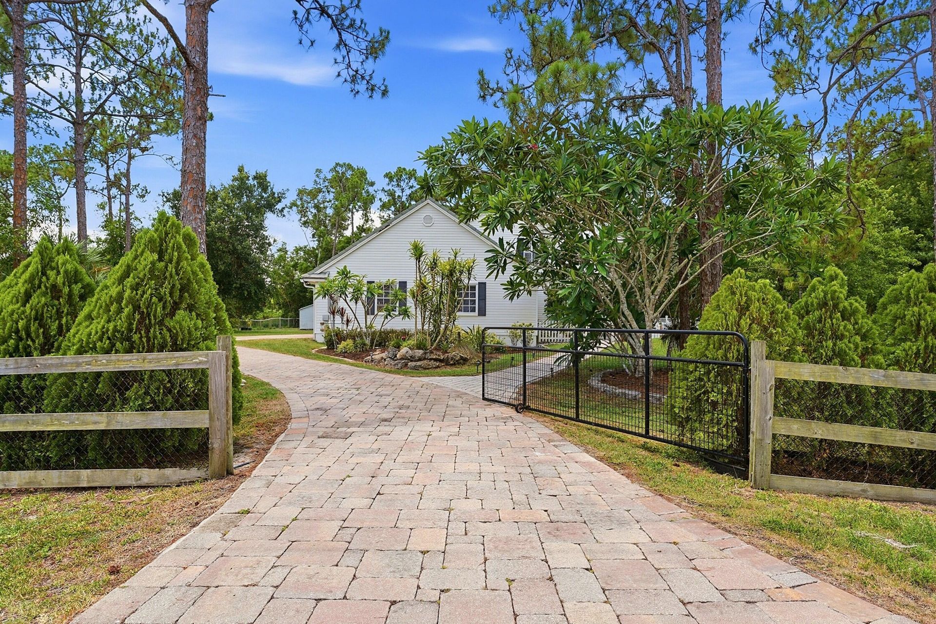 13884 N 71st Pl Place N, West Palm Beach, FL 33412 Photo