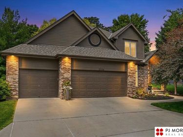 2226 S 89th Court, Omaha, NE 68124