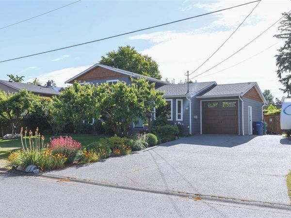 2177 Lancashire Ave, Nanaimo, BC V9S 5P6