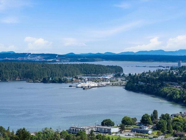 3375 Edgewood Dr , Nanaimo, BC V9T 5V2