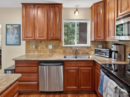 1894 Normuk Street, South Lake Tahoe, CA 96150 Photo