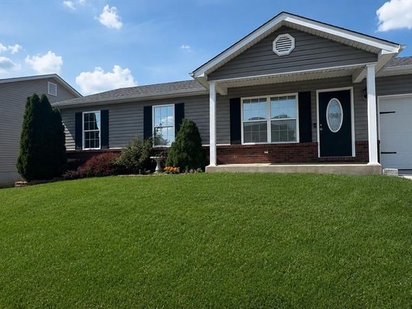 110 Chestnut Ridge Drive , Wright City, MO 63390