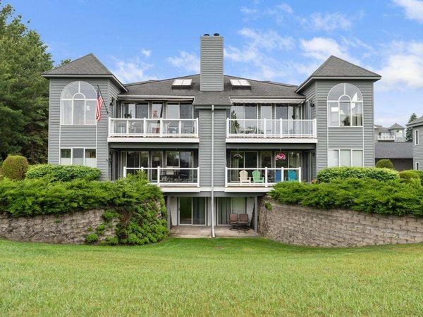 217 Belvedere Terr, Unit 14, Charlevoix, MI 49720