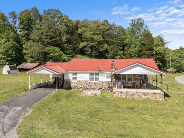 637 Miller Road, Pikeville, TN 37367
