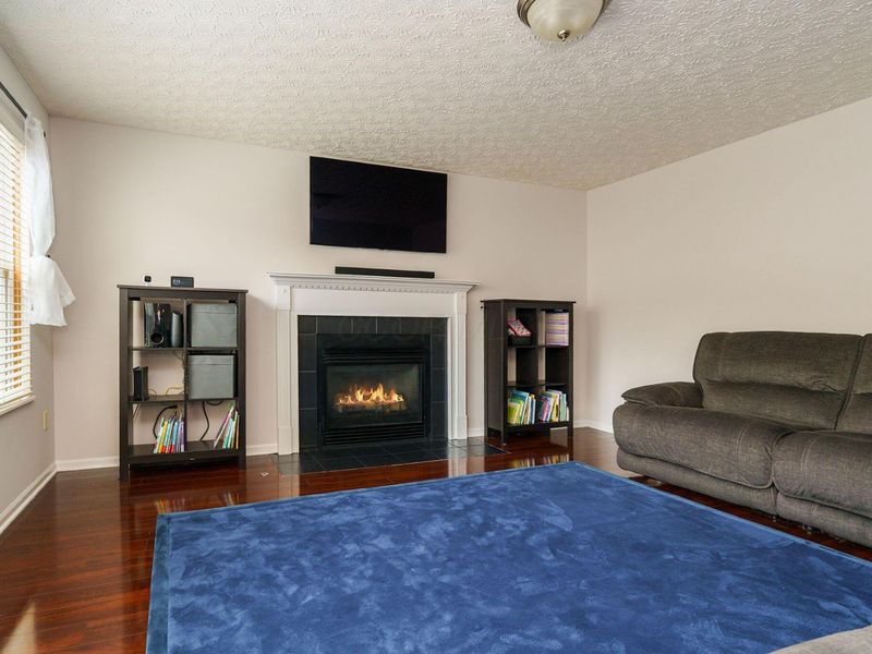 399 Moss Court , Marysville, OH 43040 Photo 11