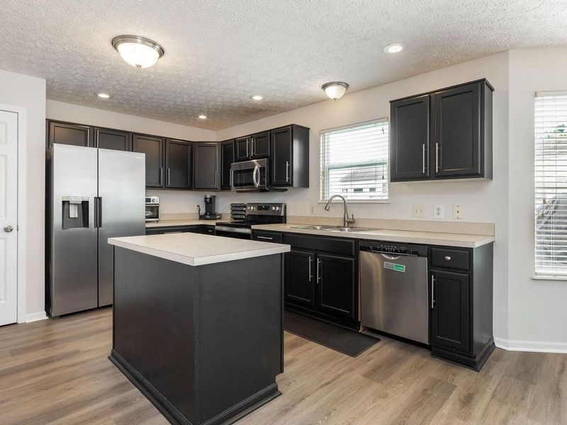 399 Moss Court, Marysville, OH 43040 Photo 5