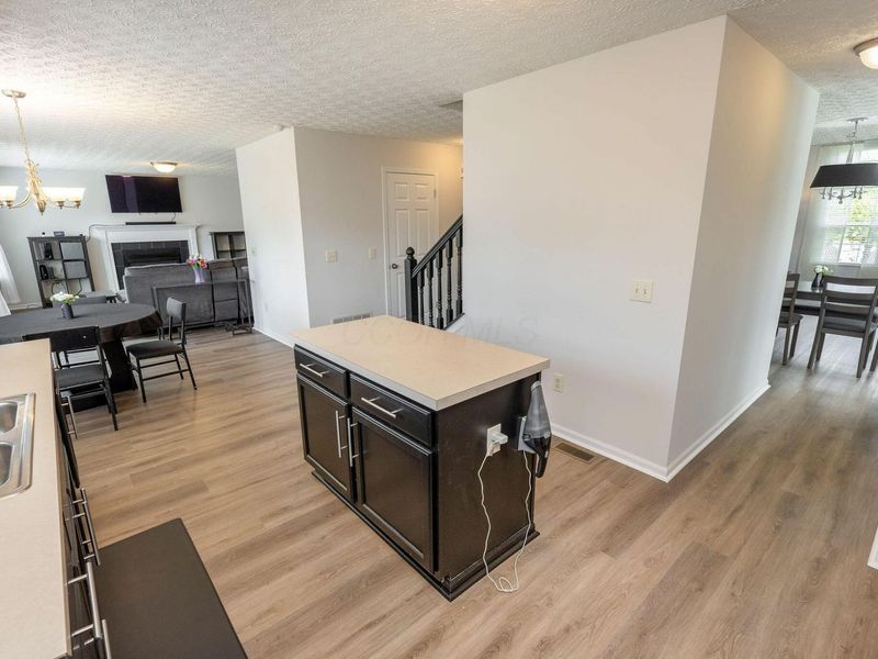 399 Moss Court, Marysville, OH 43040 Photo 5