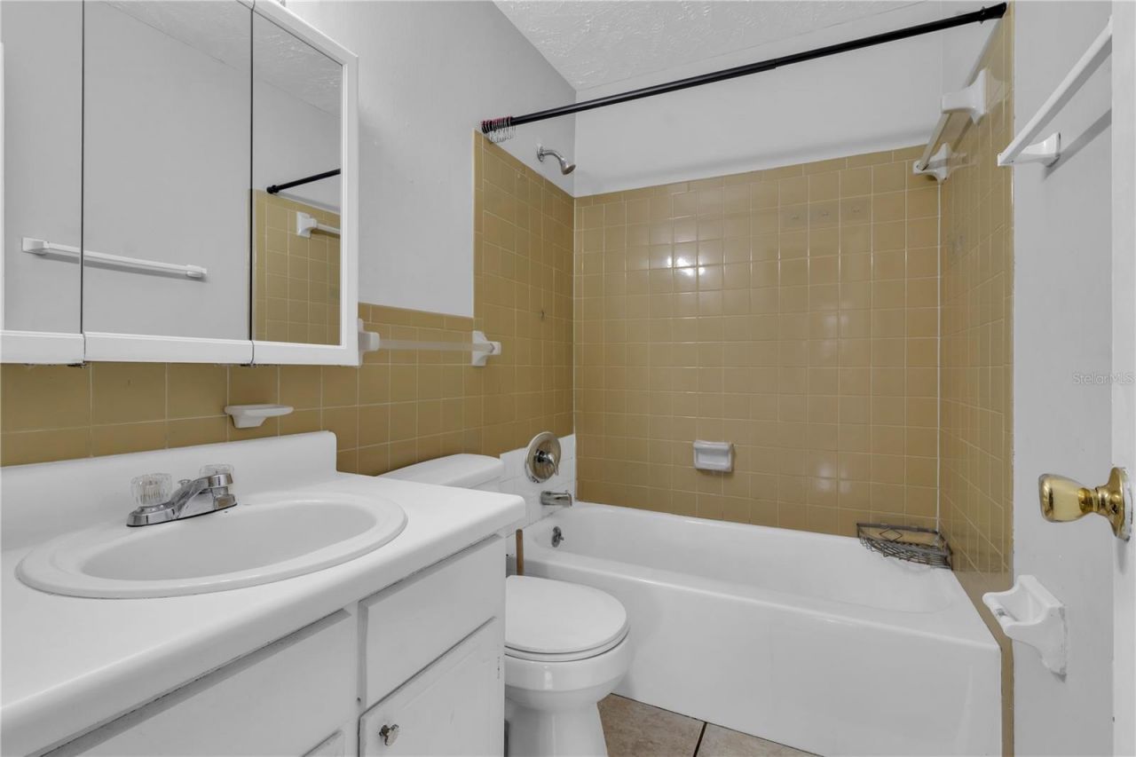 1629 W Oak Ridge Road , Unit 1629D, Orlando, FL 32809 Photo