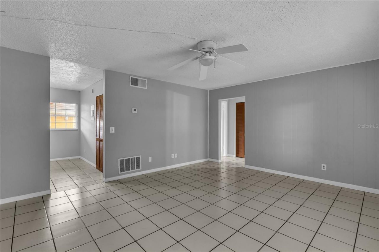 1629 W Oak Ridge Road , Unit 1629D, Orlando, FL 32809 Photo