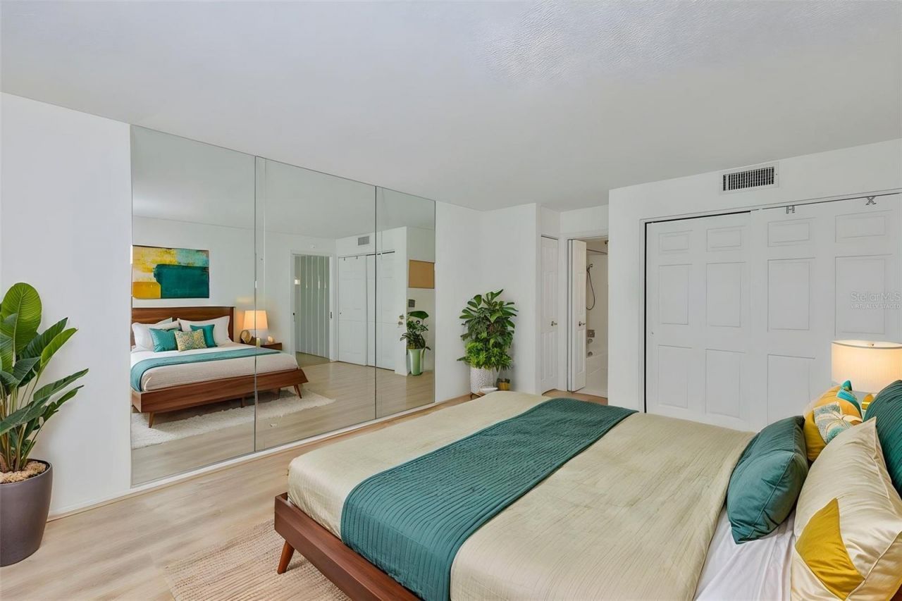 647 Woodlawn Drive , Unit 647, Bradenton, FL 34210 Photo