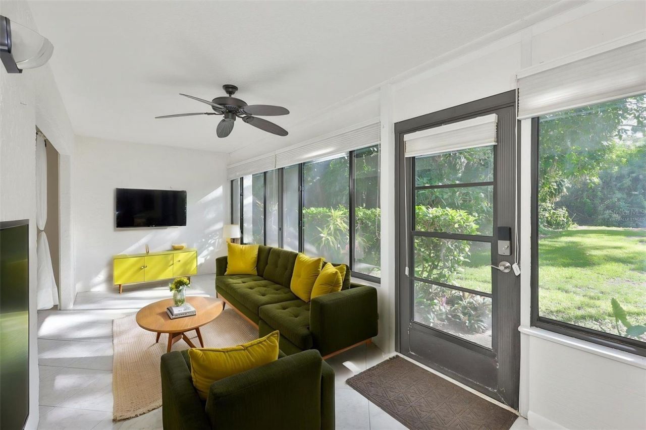 647 Woodlawn Drive , Unit 647, Bradenton, FL 34210 Photo