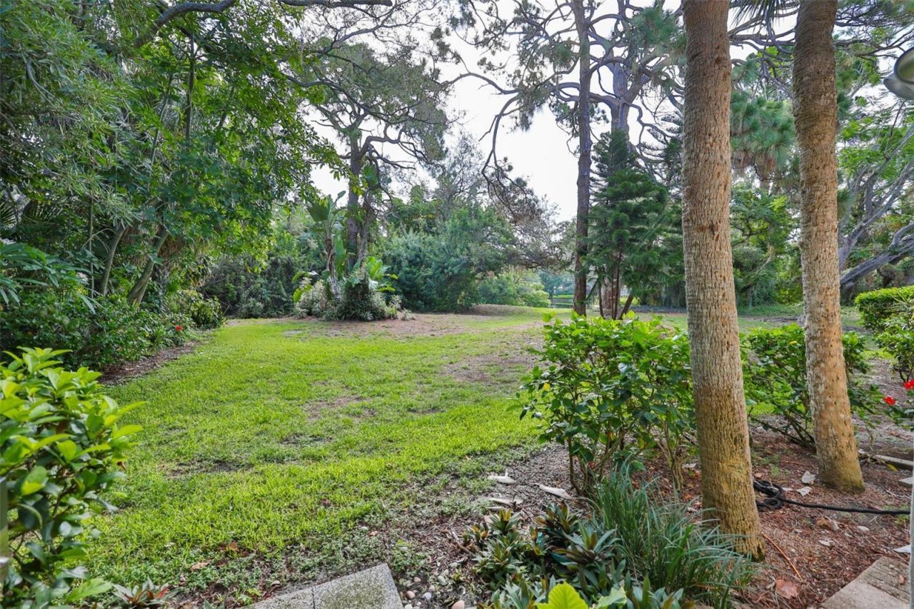 647 Woodlawn Drive , Unit 647, Bradenton, FL 34210 Photo