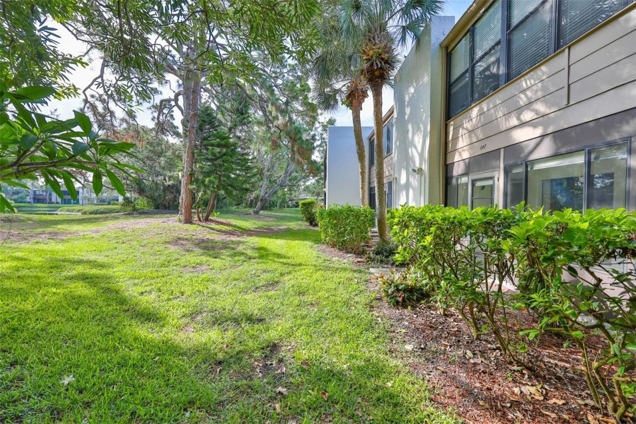 647 Woodlawn Drive , Unit 647, Bradenton, FL 34210 Photo