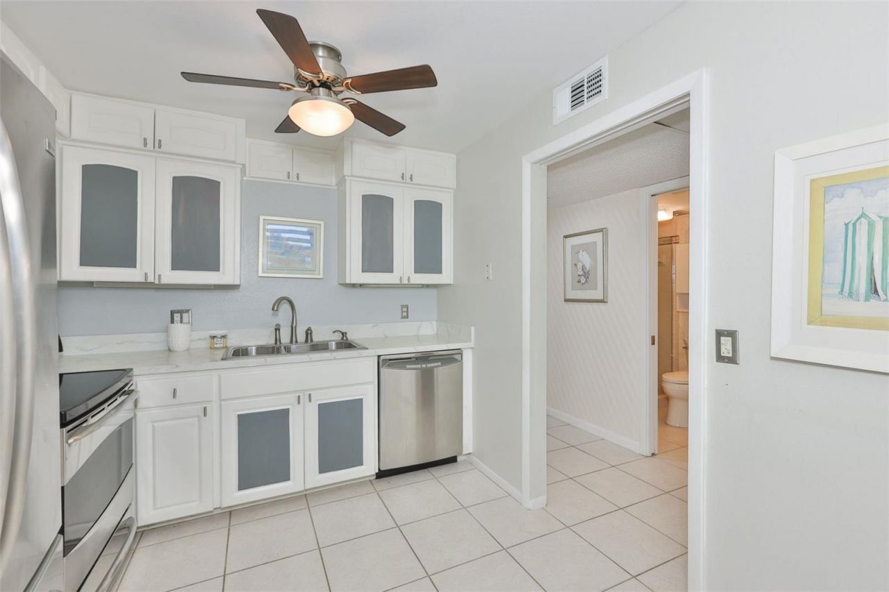 647 Woodlawn Drive , Unit 647, Bradenton, FL 34210 Photo