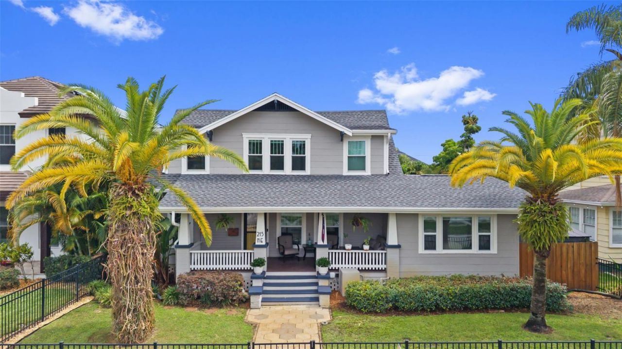 215 9th Avenue Ne, Saint Petersburg, FL 33701 Main Photo