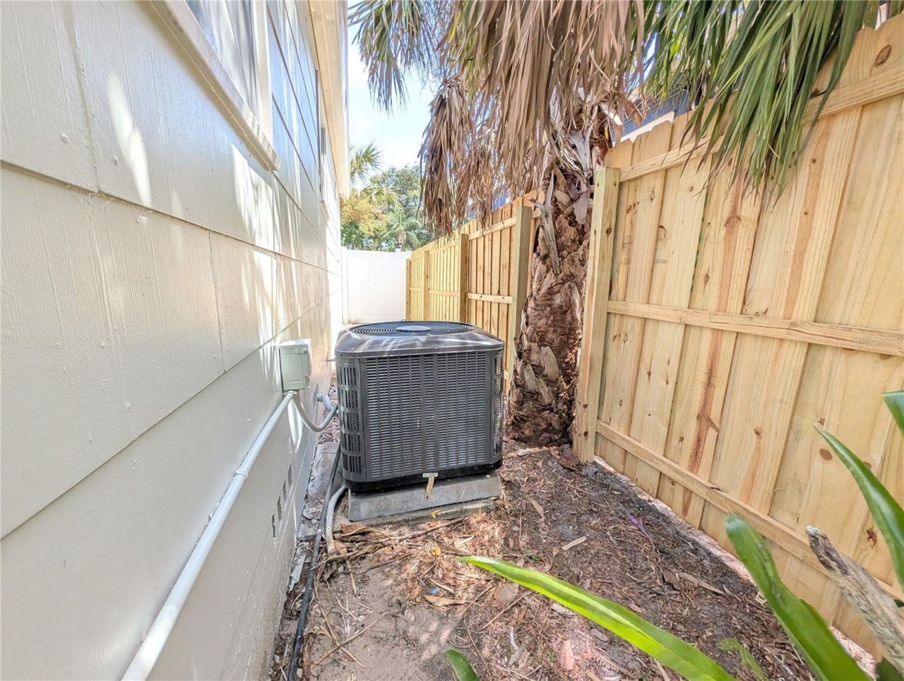 4511 Yarmouth Avenue S, Saint Petersburg, FL 33711 Photo