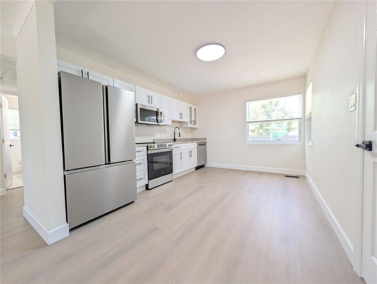 4511 Yarmouth Avenue S, Saint Petersburg, FL 33711 Photo