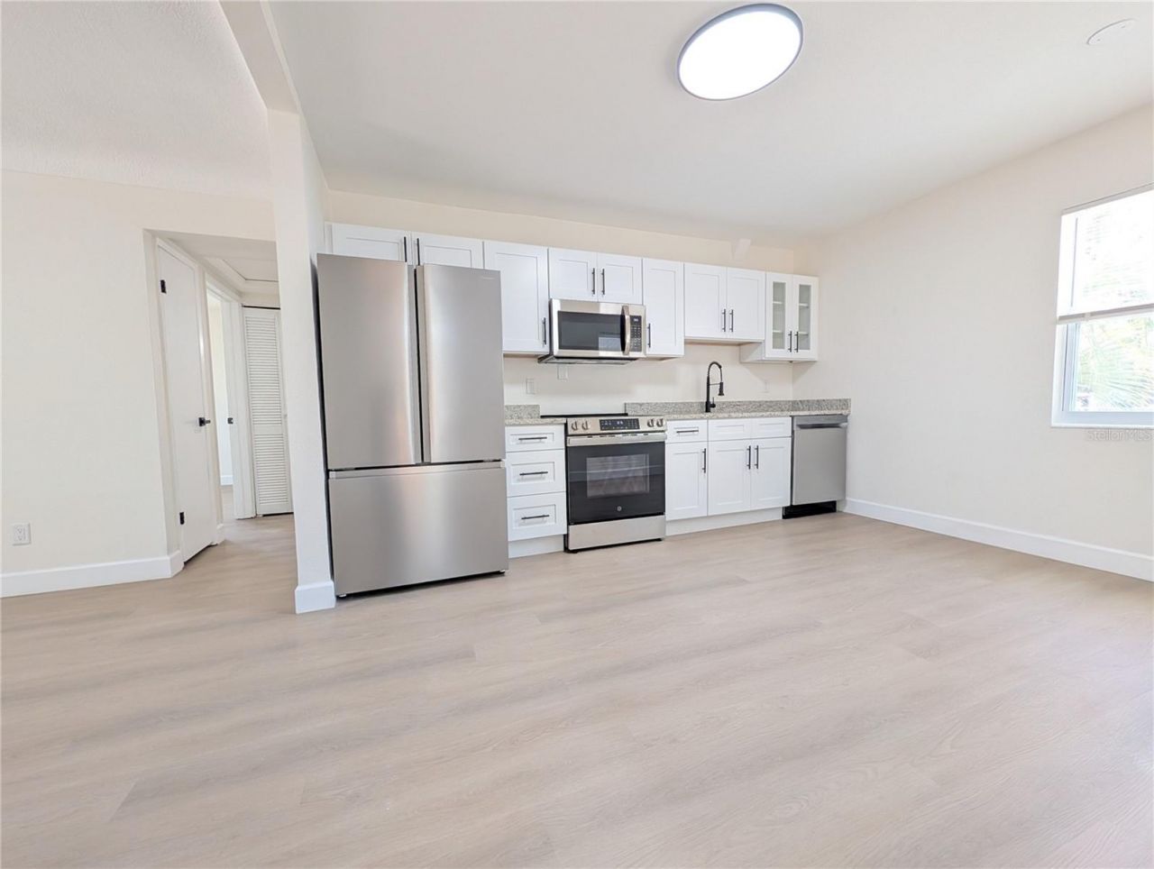 4511 Yarmouth Avenue S, Saint Petersburg, FL 33711 Photo
