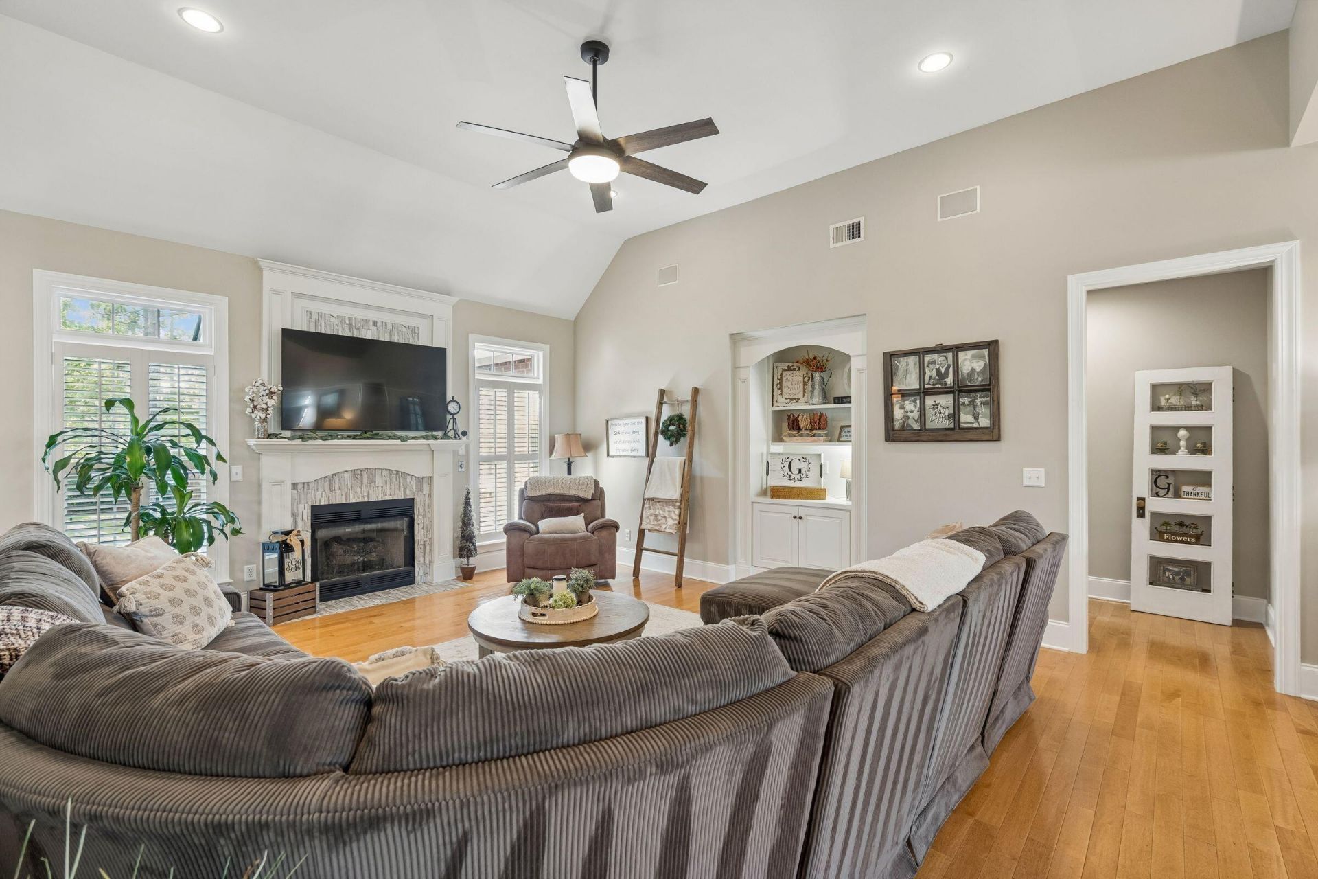 112 Pine Valley Drive Photo 9