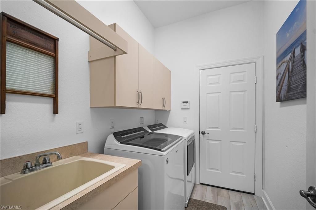 9042 Bronco Ct , Naples, FL 34113 Photo