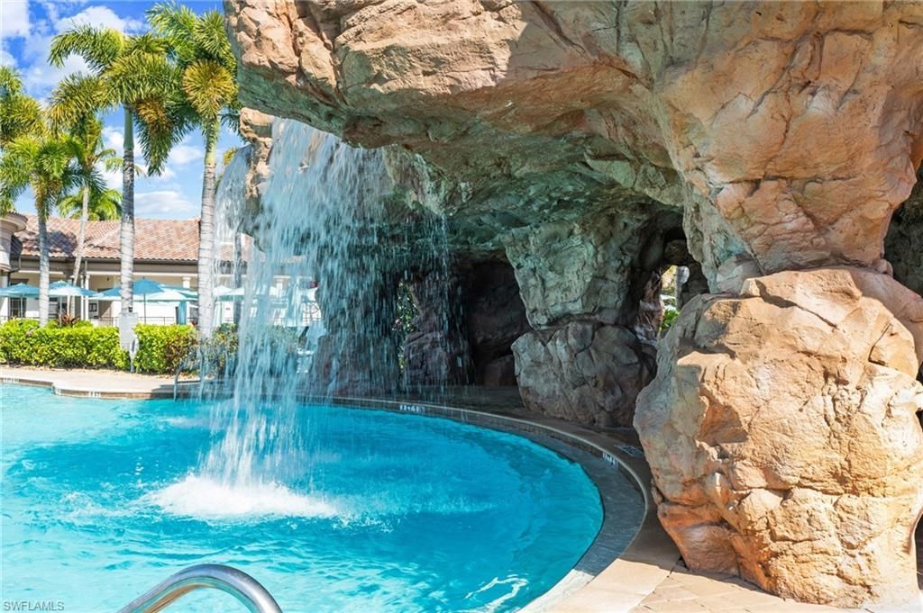 9042 Bronco Ct , Naples, FL 34113 Photo