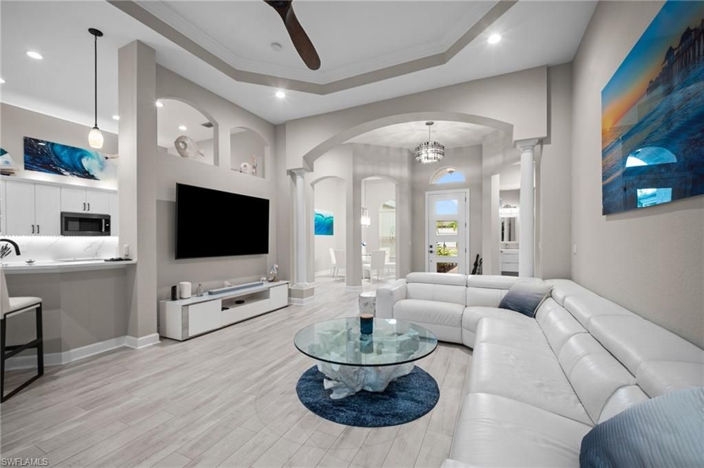9042 Bronco Ct , Naples, FL 34113 Photo