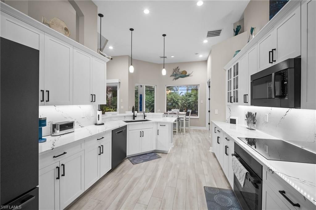 9042 Bronco Ct , Naples, FL 34113 Photo