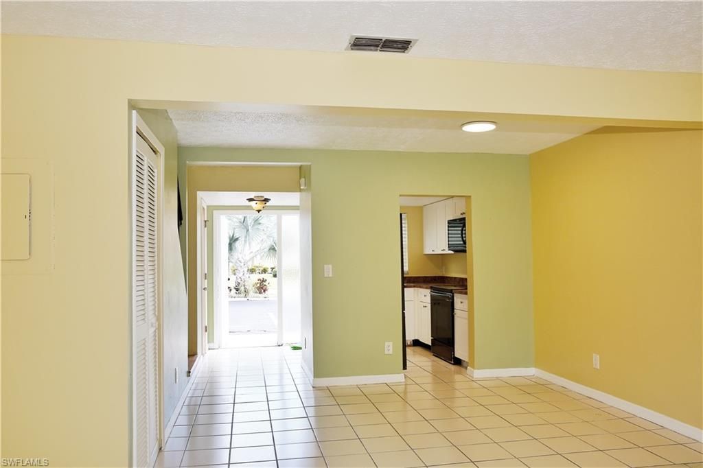 1123 SW 48th Ter, Unit 102, Cape Coral, FL 33914 Photo