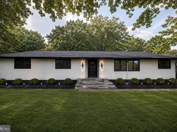 26 BENTLEY ROAD, MONROE TOWNSHIP, NJ 08831