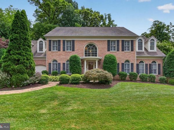 9105 OAK CHASE COURT, FAIRFAX STATION, VA 22039