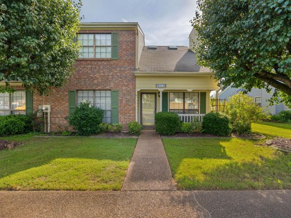 6573 Hickory Meadow Drive , Chattanooga, TN 37421