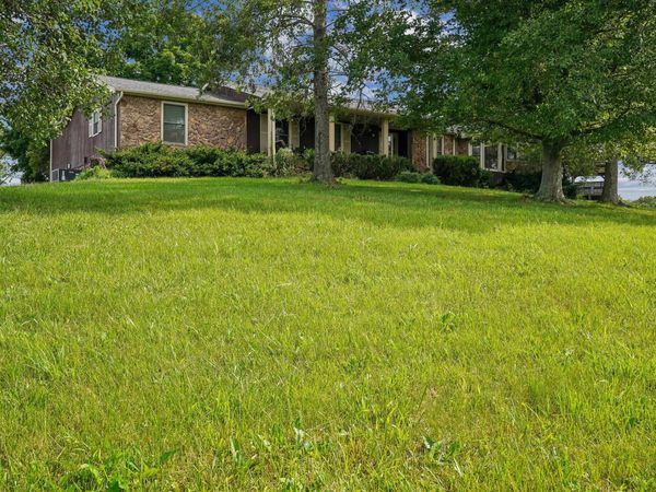 2351 Long Hollow PIKE , Hendersonville, TN 37075