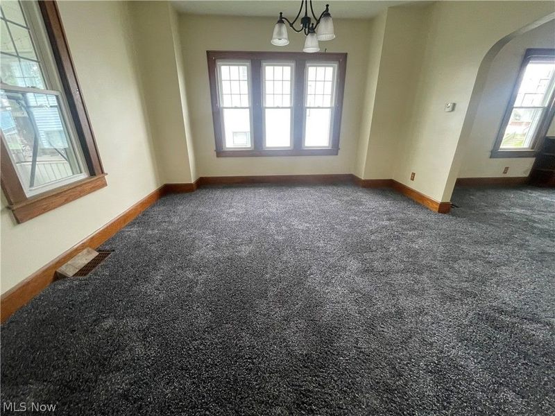 912 N 8th Street , Cambridge, OH 43725 Photo 6