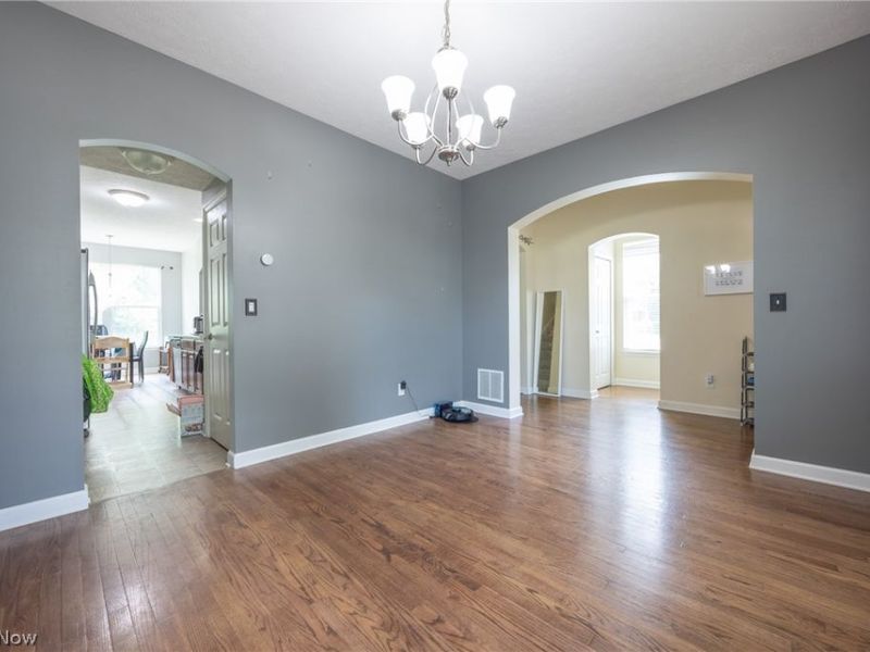 8856 Oakbrook Circle, Twinsburg, OH 44087 Photo 14