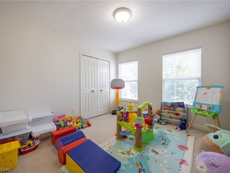 8856 Oakbrook Circle, Twinsburg, OH 44087 Photo 24