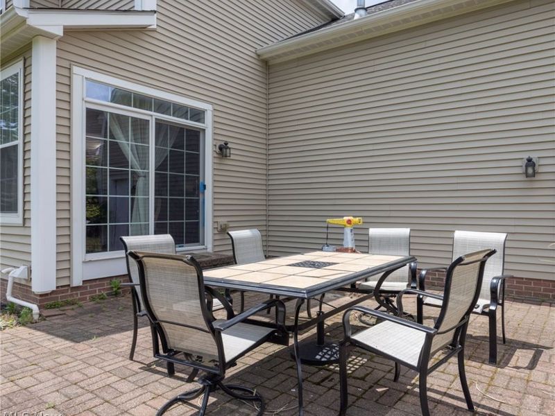 8856 Oakbrook Circle, Twinsburg, OH 44087 Photo 28