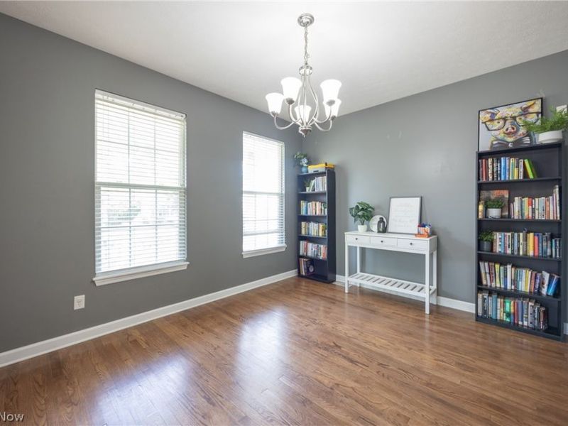 8856 Oakbrook Circle, Twinsburg, OH 44087 Photo 9