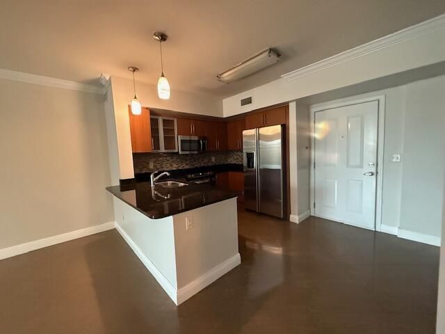600 S Dixie Highway, Unit 303, West Palm Beach, FL 33401 Photo