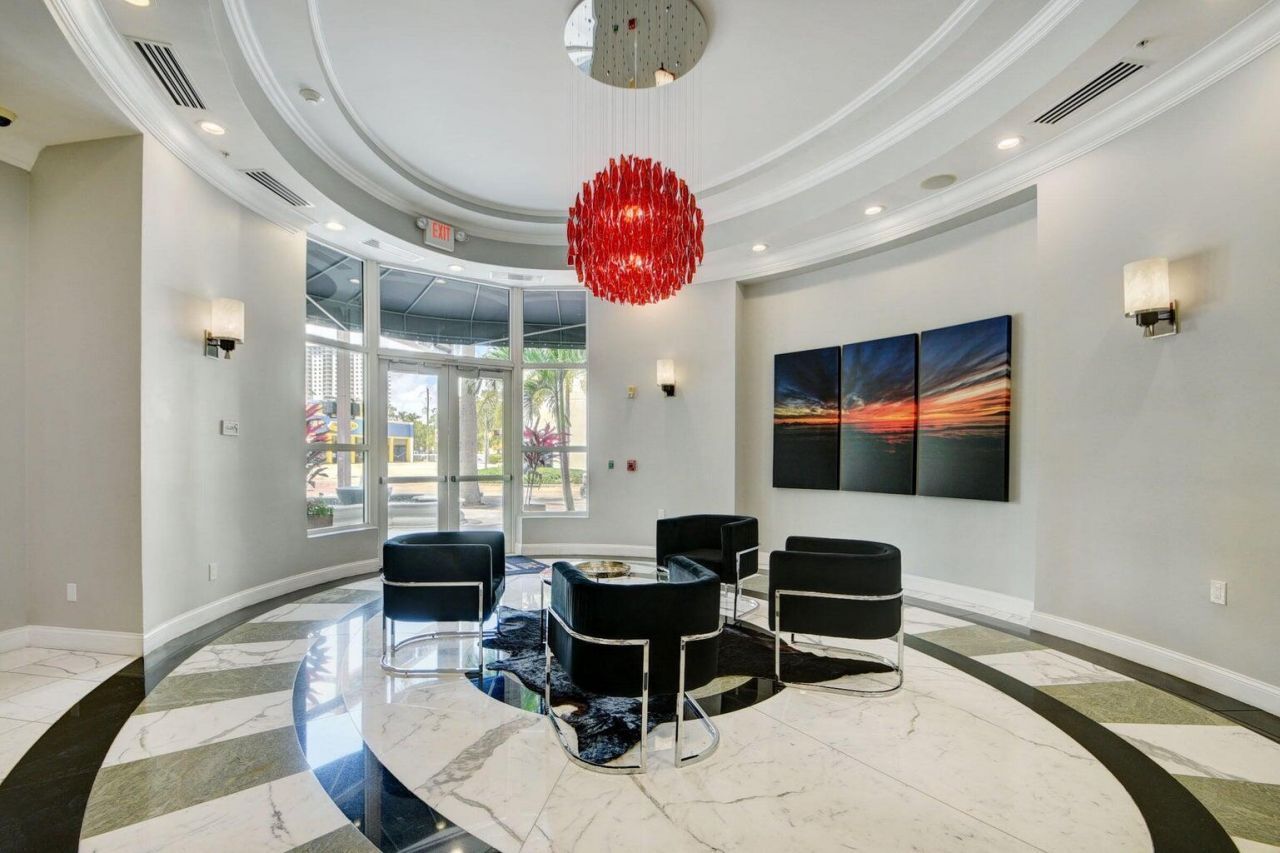 600 S Dixie Highway, Unit 303, West Palm Beach, FL 33401 Photo