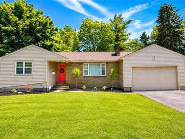 1330 Meadowbrook Drive, Syracuse, NY 13224