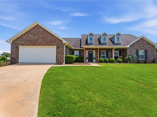 510 Hillsview Lane , Cave Springs, AR 72718
