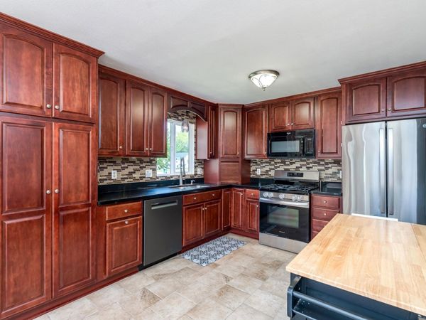 225 20th Street NW, Owatonna, MN 55060