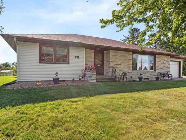 621 Main Street N, Lonsdale, MN 55046