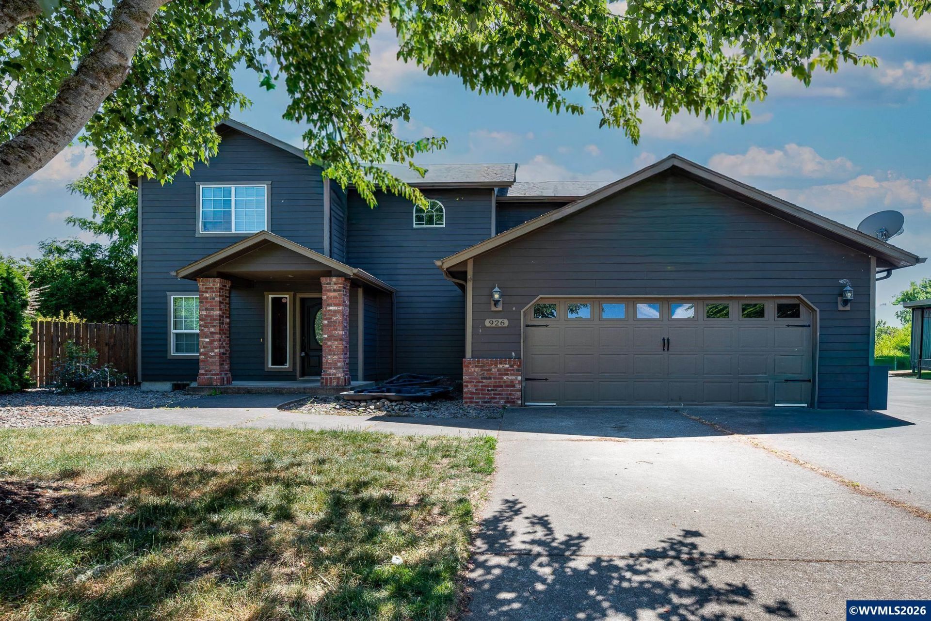 926 Falcon Ct, Lebanon, OR 97355 Main Photo