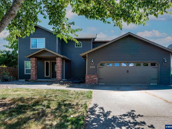 926 Falcon Ct, Lebanon, OR 97355