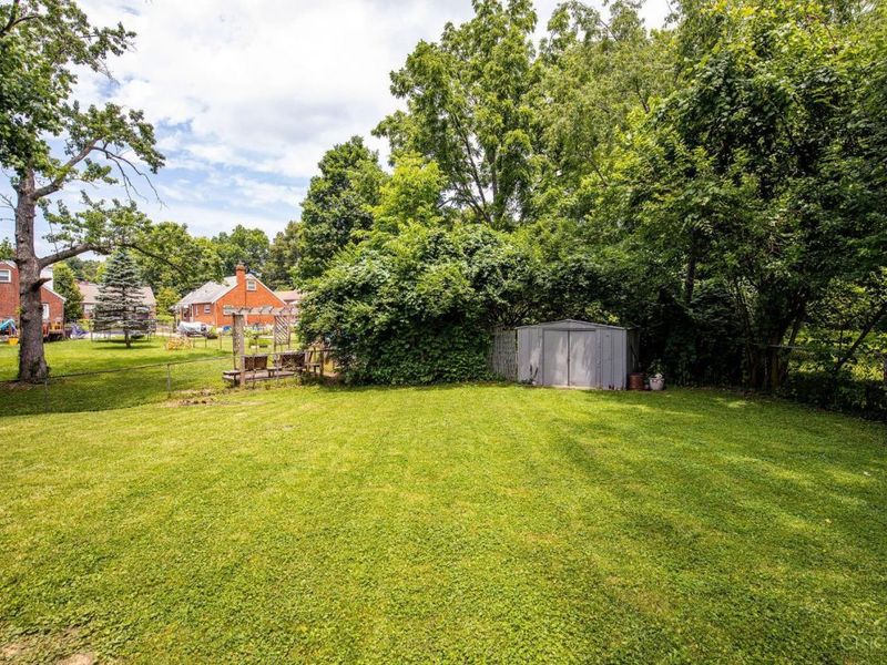 2862 Allview Circle, Cincinnati, OH 45238 Photo 3